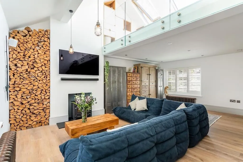 North Laine Townhouse With Jacuzzi Hot Tub Villa Brighton 0*,  Storbritannien